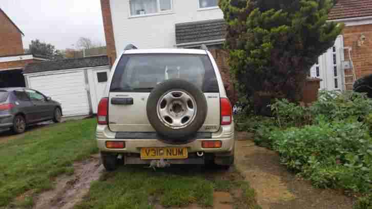 Suzuki grand vitra 2td