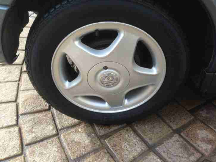 T REG VAUXHALL ASTRA 1.6 CC 16 VALVE 5 DOOR HATCHBACK 6 MONTHS TAX