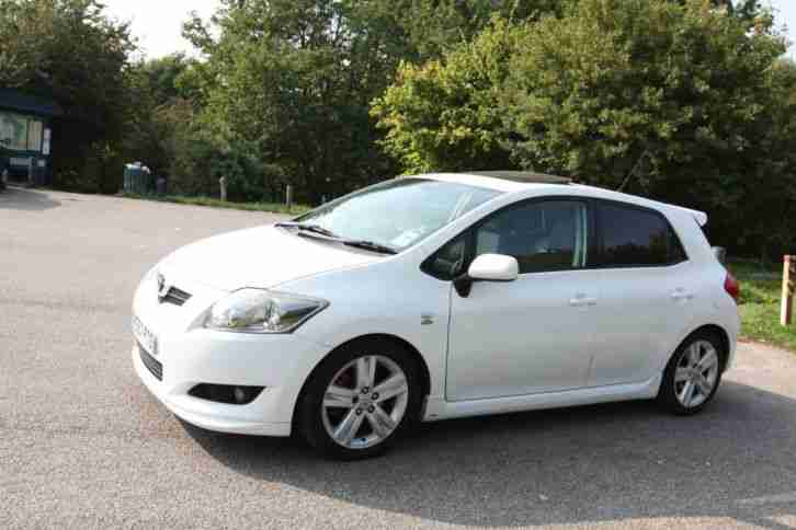 TOYOTA AURIS SR180 2.2 DIESEL TURBO WHITE WITH BODYKIT KEYLESS ENTRY STOP/START