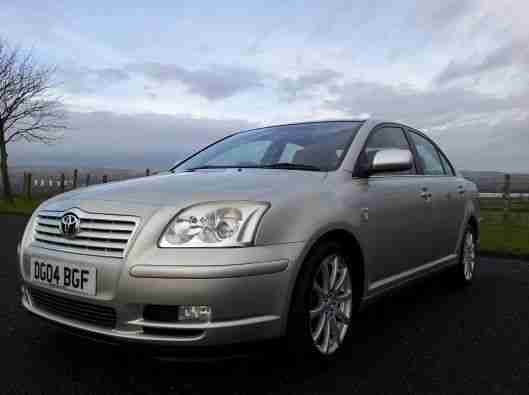 TOYOTA AVENSIS T SPIRIT SILVER F.S.H VERY LOW MILAGE