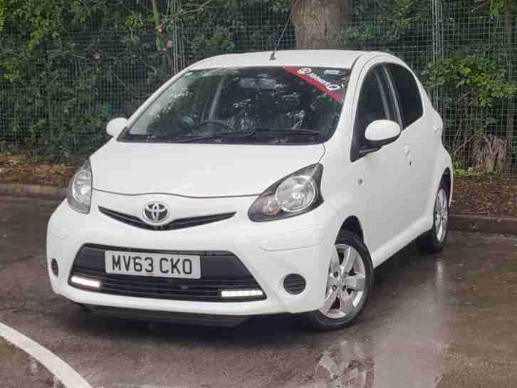 AYGO 1.0 VVT I MOVE WITH STYLE 5DR