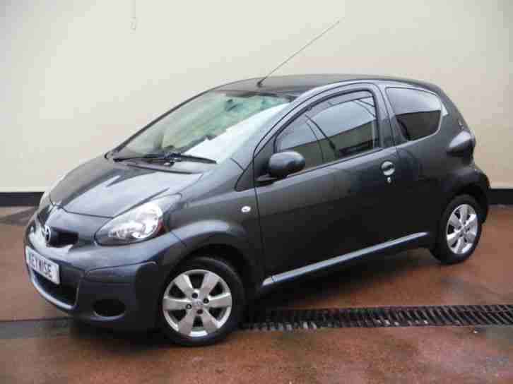 AYGO GO 1.0 VVT I 2011 61 WITH ONLY