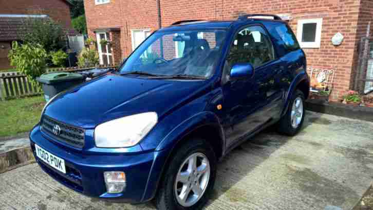 TOYOTA RAV 4 VVTI 2.0L IN BLUE 3 DOOR