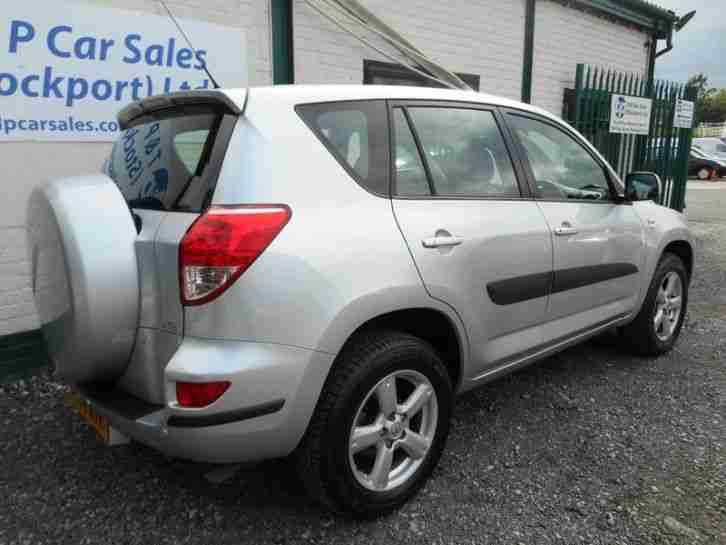 TOYOTA RAV4 XT4 D-4D 5 DOOR - SILVER - 1 OWNER - FULL TOYOTA HISTORY - MOT SEPT