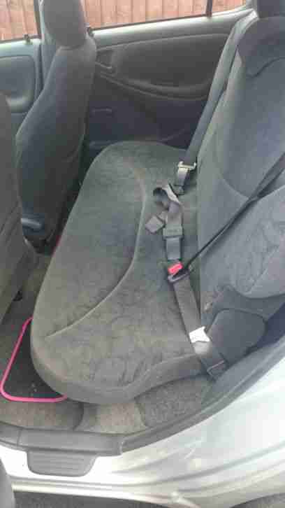 TOYOTA YARIS CDX 1.3 Only 58k miles 11mnts MOT 5 DOOR SILVER Sunroof! Suberb car