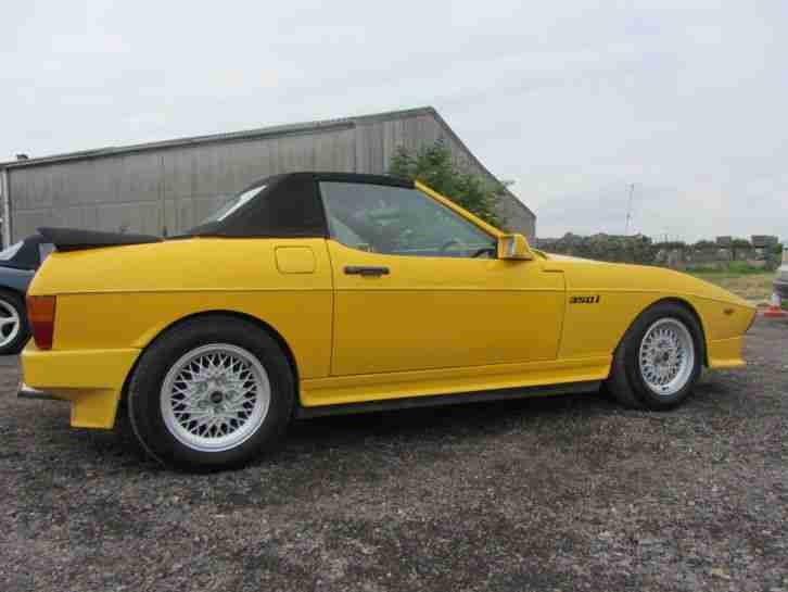 TVR 350i V8 1987. Yellow.
