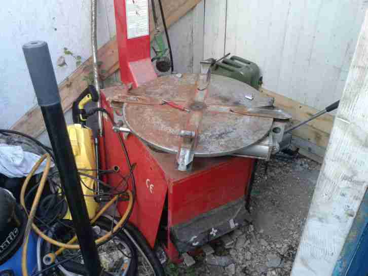 TYRE MACHINE FOR REPAIRS £375 ono