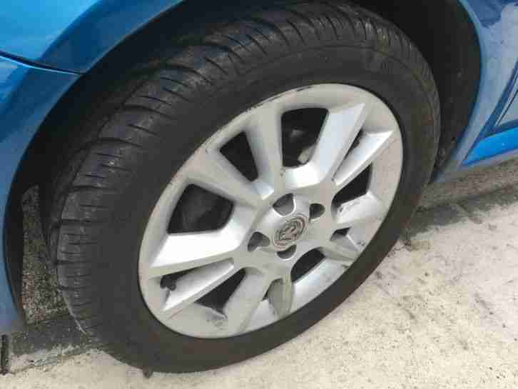 Tigra Sport Convertible hard top, twintop 05, NEW MOT, leather, aircon, px swap