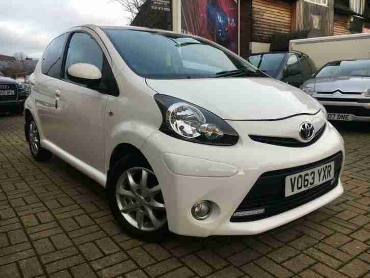 Toyota AYGO 1.0 ( 67bhp ) 2013MY Mode c c Low milege free tax