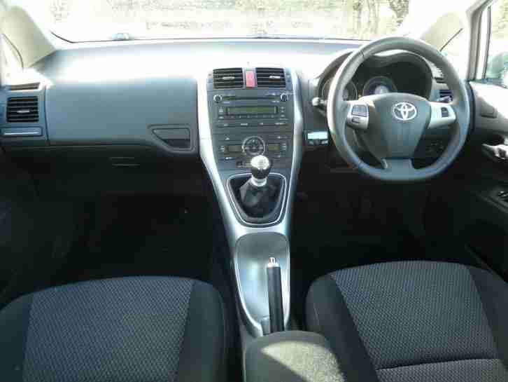 Toyota Auris 1.6 V-Matic TR 5dr