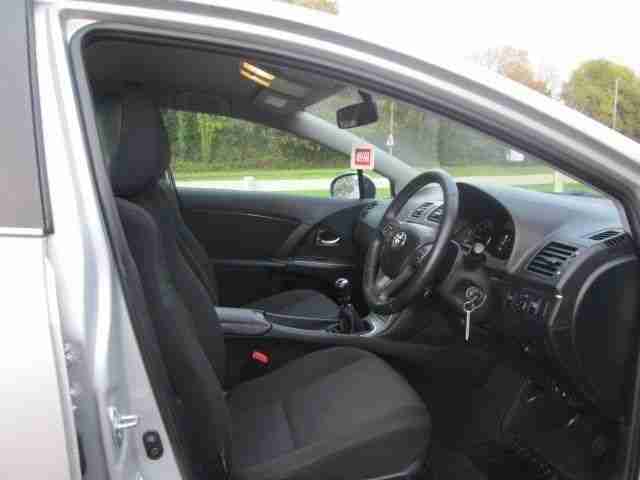 Toyota Avensis Saloon TR VALVEMATIC