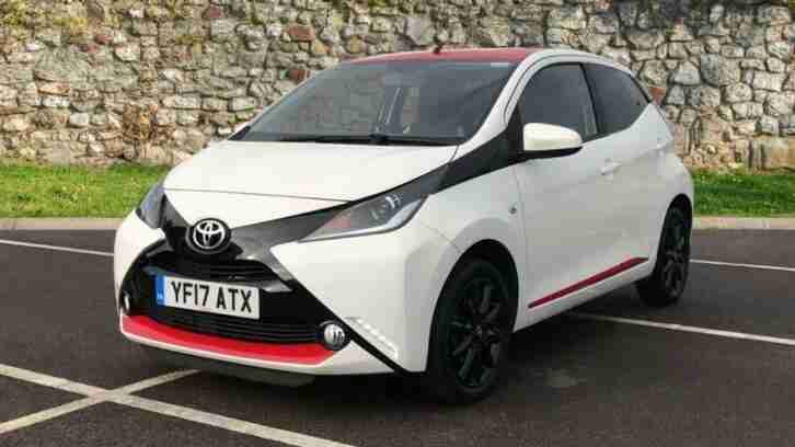 Toyota Aygo 1.0 VVT-i x-press 5-Dr 5dr