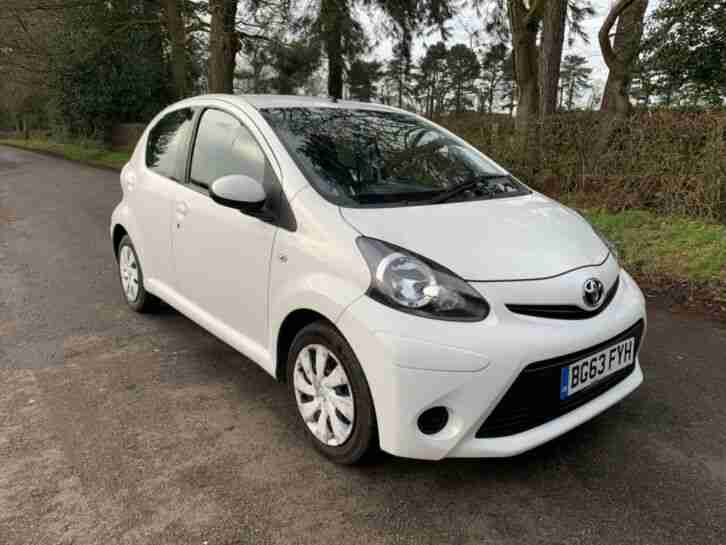 Aygo 1.0L 2013 White Cheap to