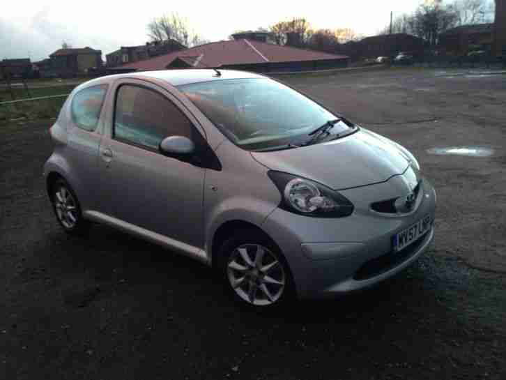 Aygo Platinum 2008 (57) 1 Lady Owner