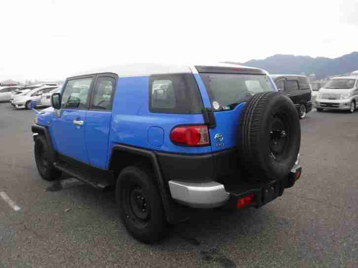 Toyota FJ Cruiser V6 PETROL 4x4 SUV, Retro Land Cruiser