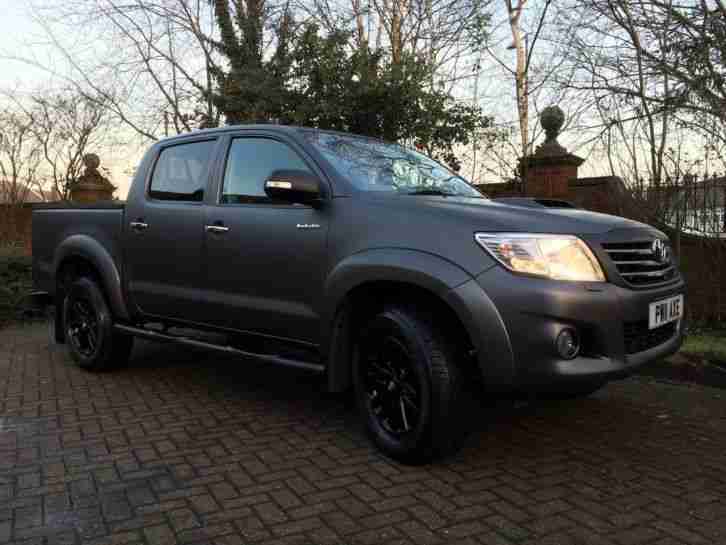 Toyota Hilux 3.0 D-4D Invincible Crewcab Pickup 4dr