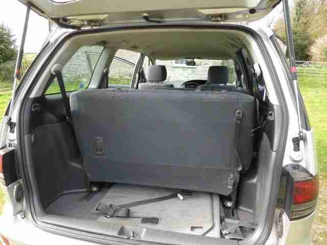 Toyota Previa 2.0 D-4D T2 8 seats 5dr