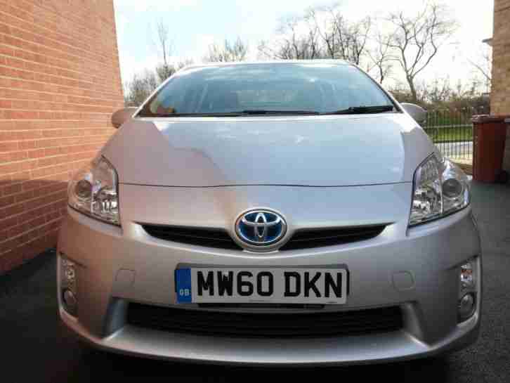 Toyota Prius hybrid 2011 silver