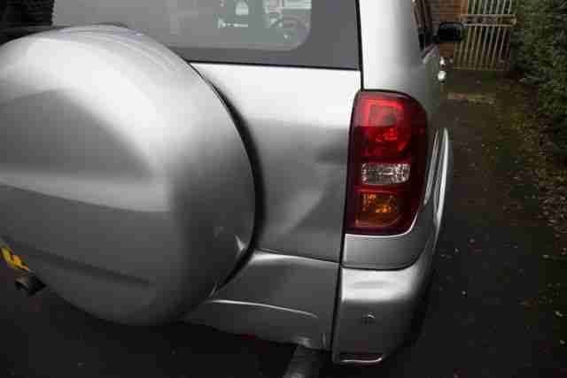 Toyota RAV4 (2004) Left-Hand Drive
