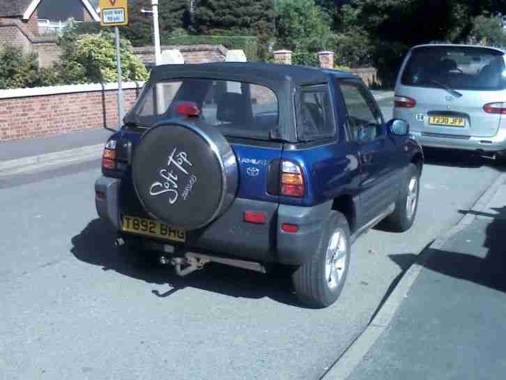 Toyota Rav4 Soft-Top 3-Door T-Registered (1999)
