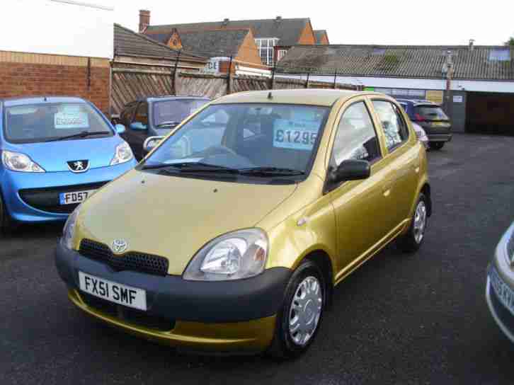 Toyota Yaris 1.0 16v VVTi 1999 GS