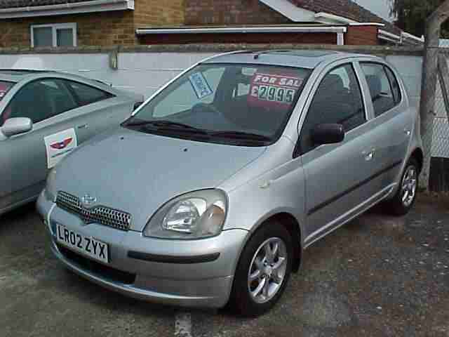 Toyota Yaris 1.3 16v VVTi CDX Hatchback 5d 1299cc auto