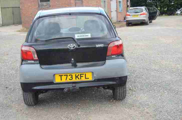 Toyota Yaris GS 3 door manual in black