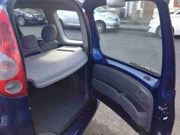 Toyota Yaris Verso Verso GS VVT-I PETROL AUTOMATIC 2002/52