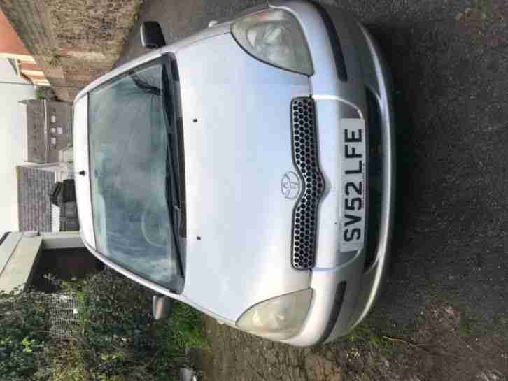 Toyota Yaris gls vvti