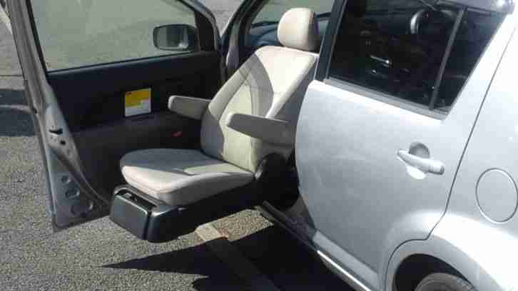 Toyota passo with turny seat for disabled passenger
