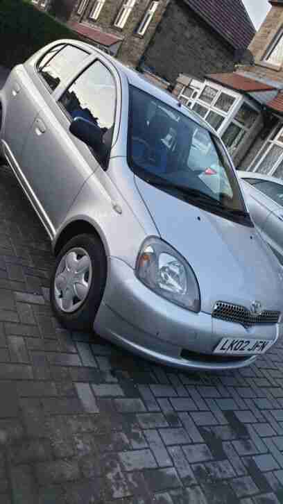 Toyota yaris 1.3 gls 2002