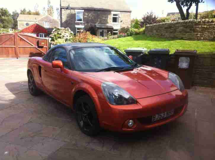 UNIQUE TOYOTA MR2 VVTI 2003 MICA ORANGE WITH HARDTOP LOW MILEAGE FSH