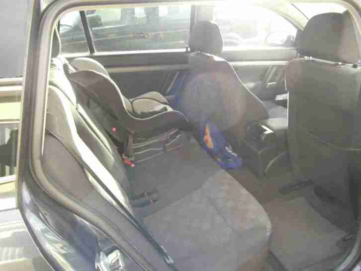 VAUHALL VECTRA SRI 150 ESTATE 06