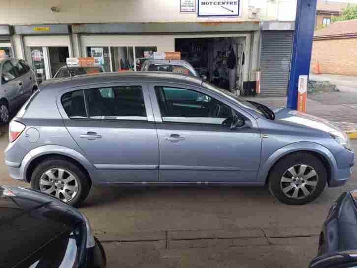 VAUXHALL ASTRA 1.6 CLUB 16V TWINPORT 5 DOOR, AIR CON, ALLOY WHEELS