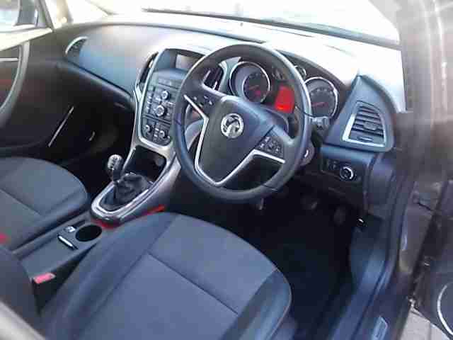 VAUXHALL ASTRA 2.0 SE CDTI S/S TECHNICAL GREYM2 2011 MANUAL