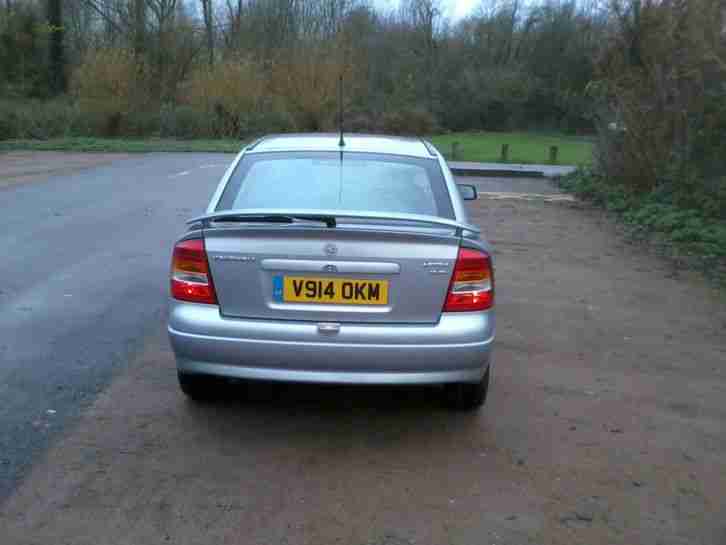 VAUXHALL ASTRA CDX 16v
