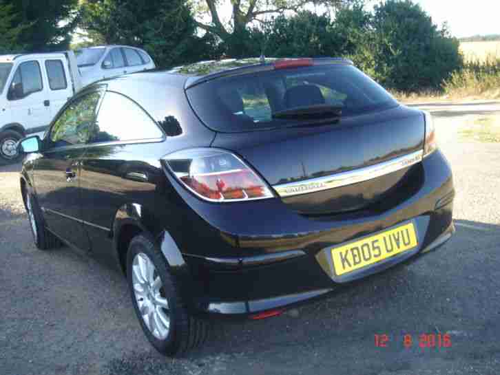 VAUXHALL ASTRA DESIGN 2005