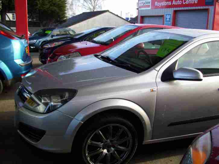 VAUXHALL ASTRA LIFE 2004 SILVER 1.8L AUTOMATIC