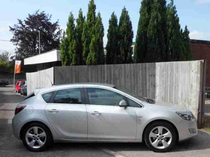 VAUXHALL ASTRA SRI CDTI 2010 Diesel Manual in Silver