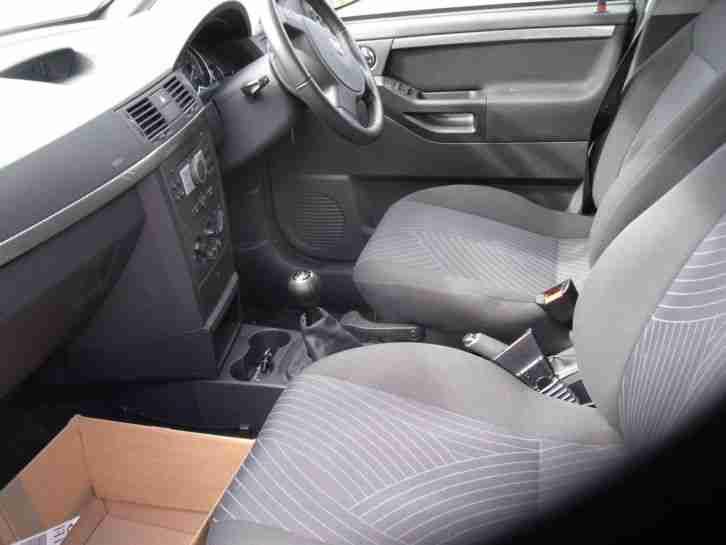 VAUXHALL MERIVA 1.4 ACTIVE SILVER 2006 35000 MILES