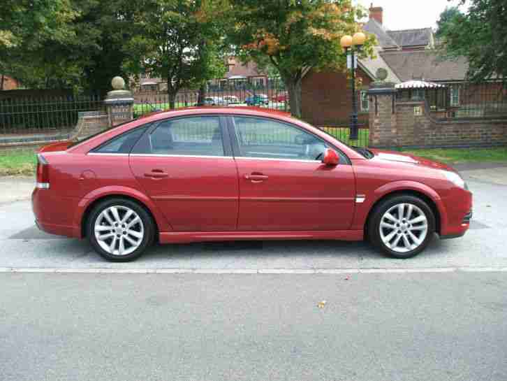 VAUXHALL VECTRA 1.9CDTi 120 6 SPEED SRI SAT NAV ONLY ONE OWNER FROM NEW
