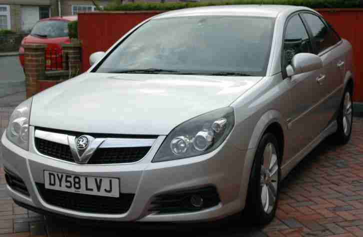 VAUXHALL VECTRA SRI CDTI 150 (08) – READY TO DRIVE AWAY !