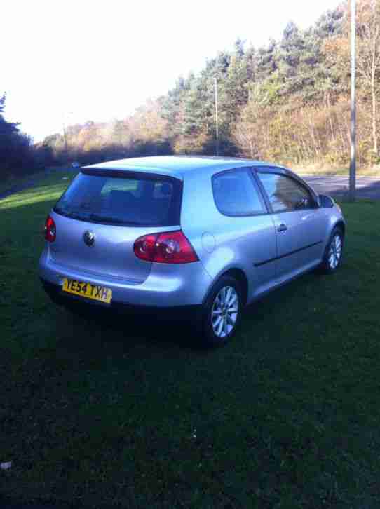 VOLKSWAGEN GOLF FSI S 2004