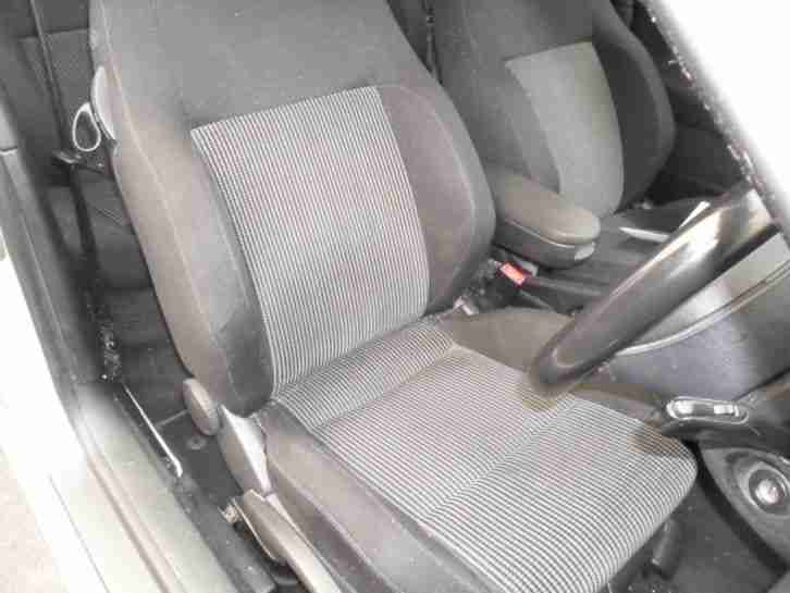 VOLKSWAGEN GOLF GT TDI 130PD