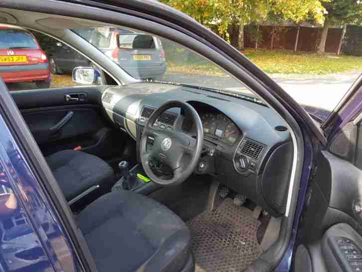 VOLKSWAGEN GOLF MATCH 2003