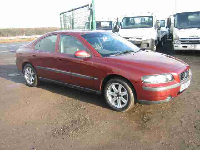 VOLVO S60 SALOON 2.0T 180BHP IN RED.