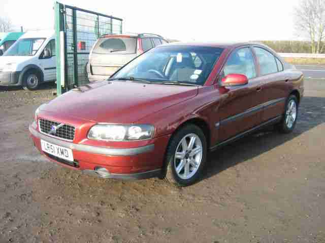 VOLVO S60 SALOON 2.0T 180BHP IN RED.