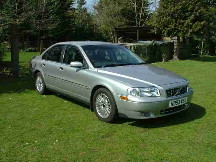 VOLVO S80 D5 DIESEL. MANUAL, LOW MILEAGE, EXCELLENT COND. FULL SERVICE HISTORY.