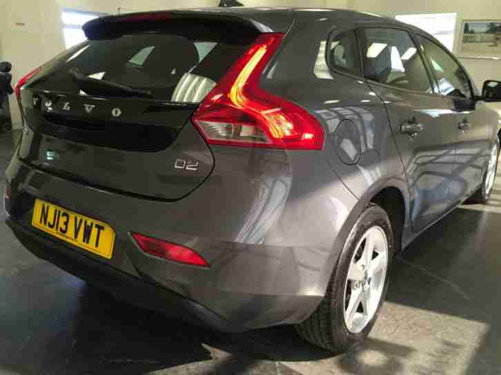 VOLVO V40 1.6 D2 ES START STOP 1 OWNER FULL VOLVO SERVICE HISTORY