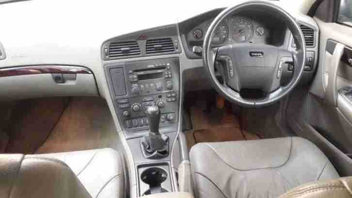 VOLVO V70 2.4 petrol, 117000 millage, 12 month M.O.T.